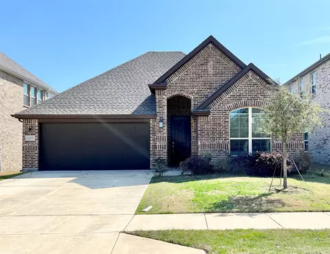 640 Bridgewater Rd, Fort Worth, TX 76131