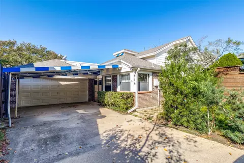 919 Liberty Ct, Dallas, TX 75204