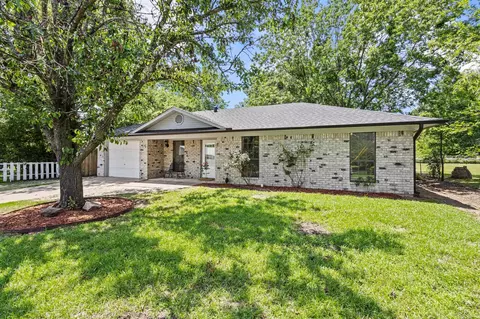 613 Locust St S, Sulphur Springs, TX 75482