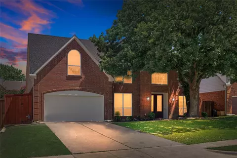 2124 Sandell Dr, Grapevine, TX 76051