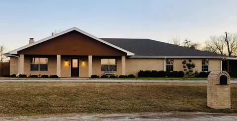 1610 W Main St, Eastland, TX 76448