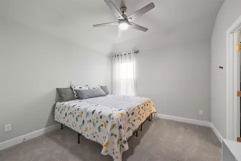 Bedroom - 205 Big Creek Loop, Hewitt, TX 76643 photo 6 of 6