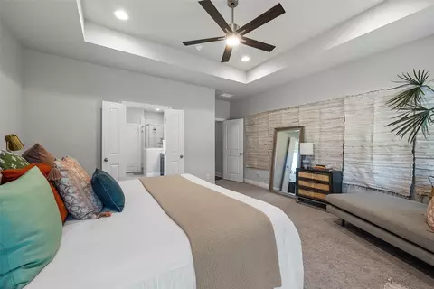 Bedroom - 205 Big Creek Loop, Hewitt, TX 76643 photo 2 of 6