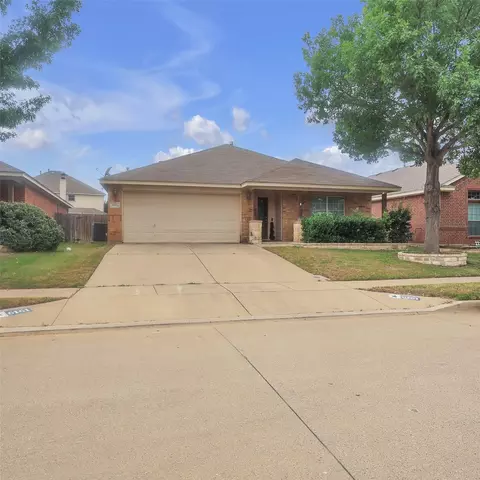 6161 Tilapia Dr, Fort Worth, TX 76179