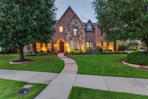 2758 Sharlis Dr, Frisco, TX 75036