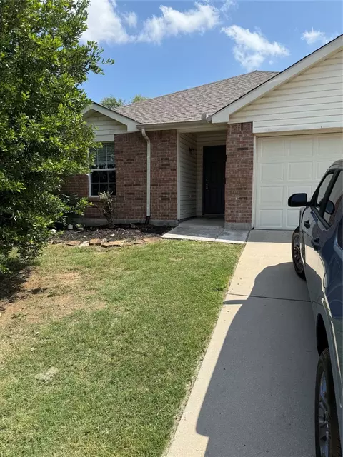 833 San Miguel Trl, Haslet, TX 76052