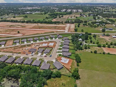 View/Area - 833 Haley, Springtown, TX 76082 photo 5 of 6