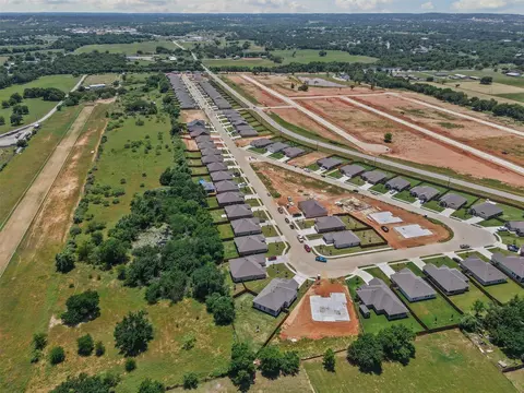 View/Area - 833 Haley, Springtown, TX 76082 photo 3 of 6