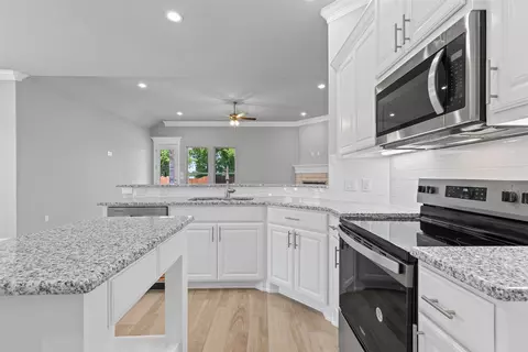 Kitchen - 833 Haley, Springtown, TX 76082 photo 1 of 3