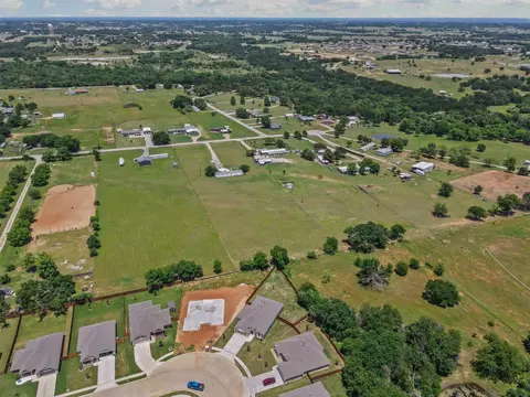 View/Area - 833 Haley, Springtown, TX 76082 photo 6 of 6