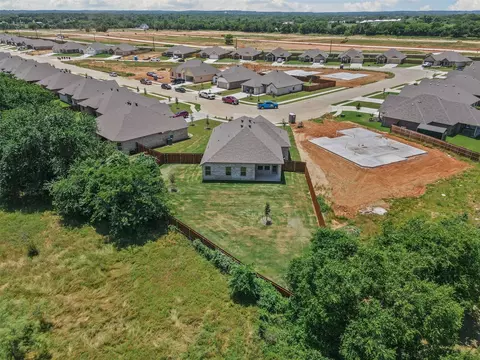 View/Area - 833 Haley, Springtown, TX 76082 photo 2 of 6