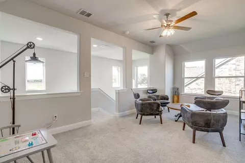 Entry Way - 1005 Springfield Dr, Springtown, TX 76082 photo 2 of 4