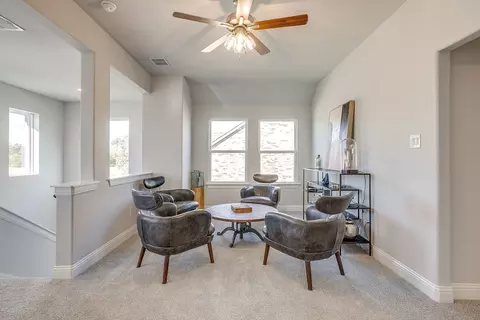 Entry Way - 1005 Springfield Dr, Springtown, TX 76082 photo 3 of 4