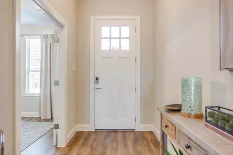449 Smith Rd, Springtown, TX 76082 photo 3