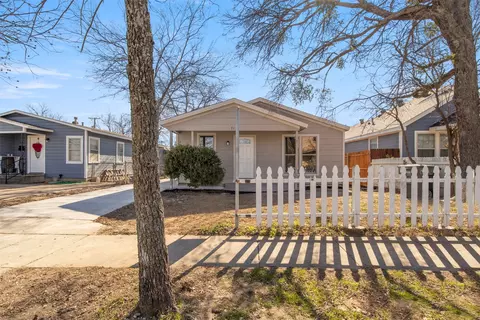 717 W Boyce Ave, Fort Worth, TX 76115