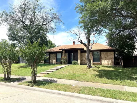2617 Independence Dr, Mesquite, TX 75150