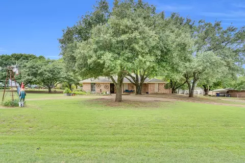4831 Diamond Creek Dr, Midlothian, TX 76065