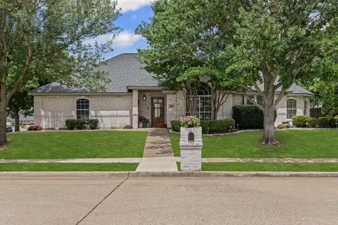 213 Redwood Ct, Keller, TX 76248