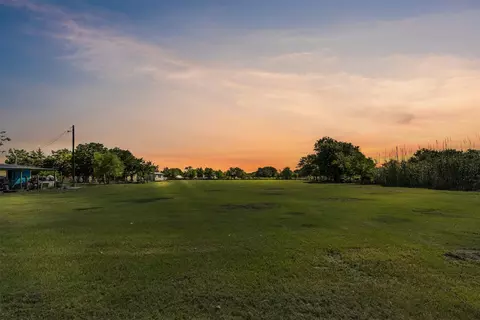 1500 South Dr, Venus, TX 76084