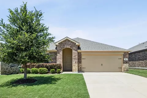 913 Alton Dr, Aubrey, TX 76227