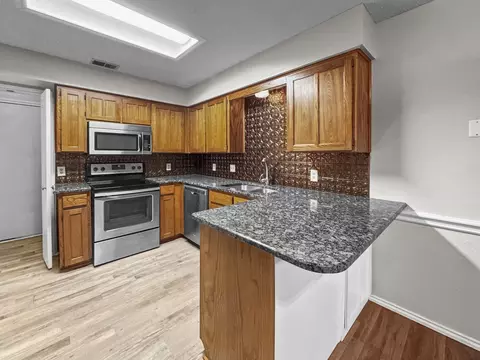 Kitchen - 539 Mel Ct, Euless, TX 76039 photo 1 of 2