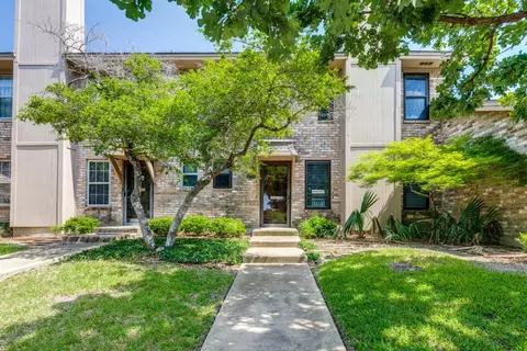 10712 Pagewood Dr, Dallas, TX 75230