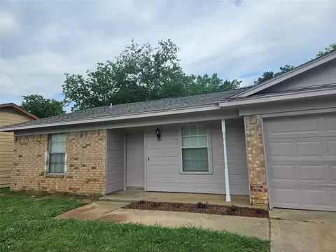 2916 S Miller Ave, Fort Worth, TX 76105