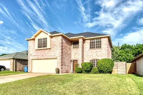 1505 Yellowbird Ct, Desoto, TX 75115
