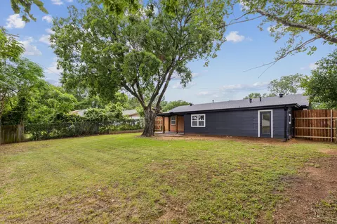 313 Yorkshire Dr, Euless, TX 76040 photo 26
