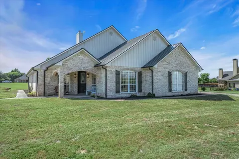 552 Heritage Ct, Canton, TX 75103
