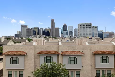 3200 Ross Ave #42, Dallas, TX 75204