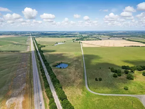 6534 County Road 1050, Celeste, TX 75423 photo 5