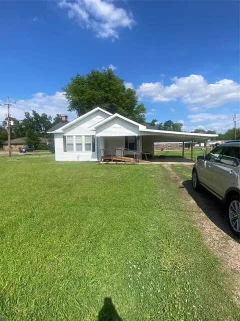 218 North, Mangham, LA 71259