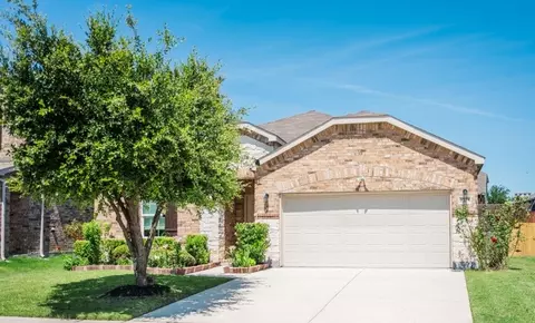 2225 Bernese Ln, Fort Worth, TX 76131