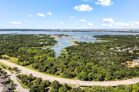 View/Area - 1002 Meadow Bend Loop N, Grapevine, TX 76051 photo 4 of 4