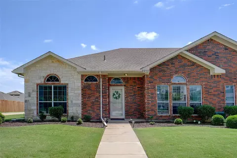 2210 Poinsettia Blvd, Denton, TX 76208