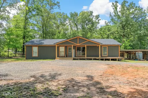 4382 Circle Square Dr, Mooringsport, LA 71060
