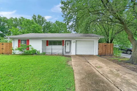 110 W Moore St, Sherman, TX 75090