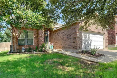 4604 Fox Sedge Ln, Denton, TX 76208
