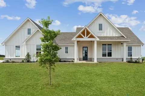 106 Maverick Way, Boyd, TX 76023
