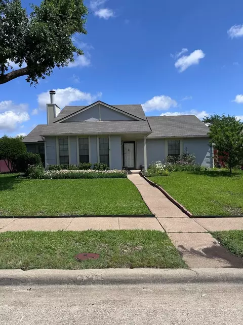 2525 Pear Tree Ln, Garland, TX 75042