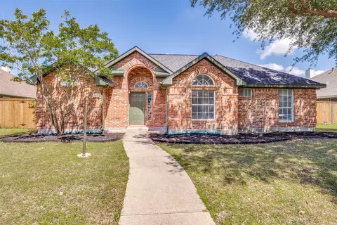 7405 Armstrong Ln, Rowlett, TX 75089