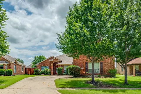 2241 Pecan Ridge Dr, Forney, TX 75126