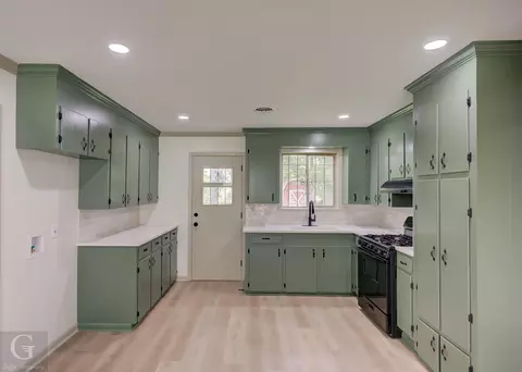 Kitchen - 808 East St, Minden, LA 71055 photo 1 of 1