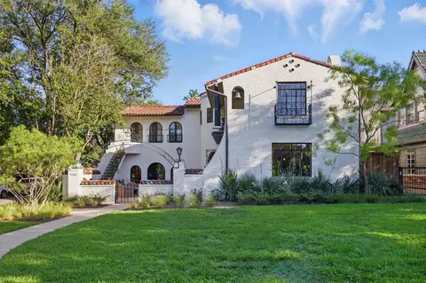 7038 Lakewood Blvd, Dallas, TX 75214