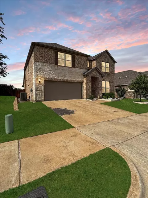 2219 Wellington Ln, Corinth, TX 76210