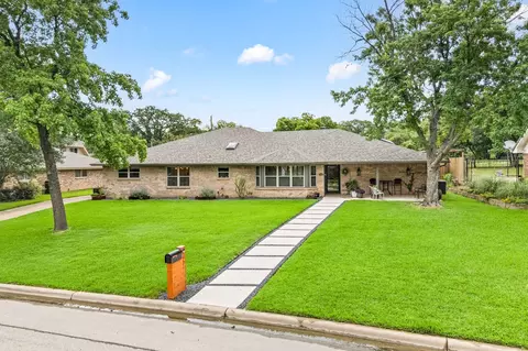 3721 Oakbriar Ln, Colleyville, TX 76034