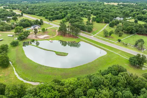 5731 Farm Road 195, Paris, TX 75462