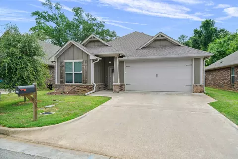 2939 Meadow Brook Trl, Tyler, TX 75701