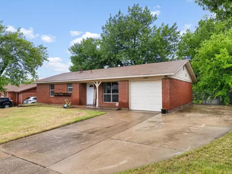 6307 Basswood Dr, Fort Worth, TX 76135